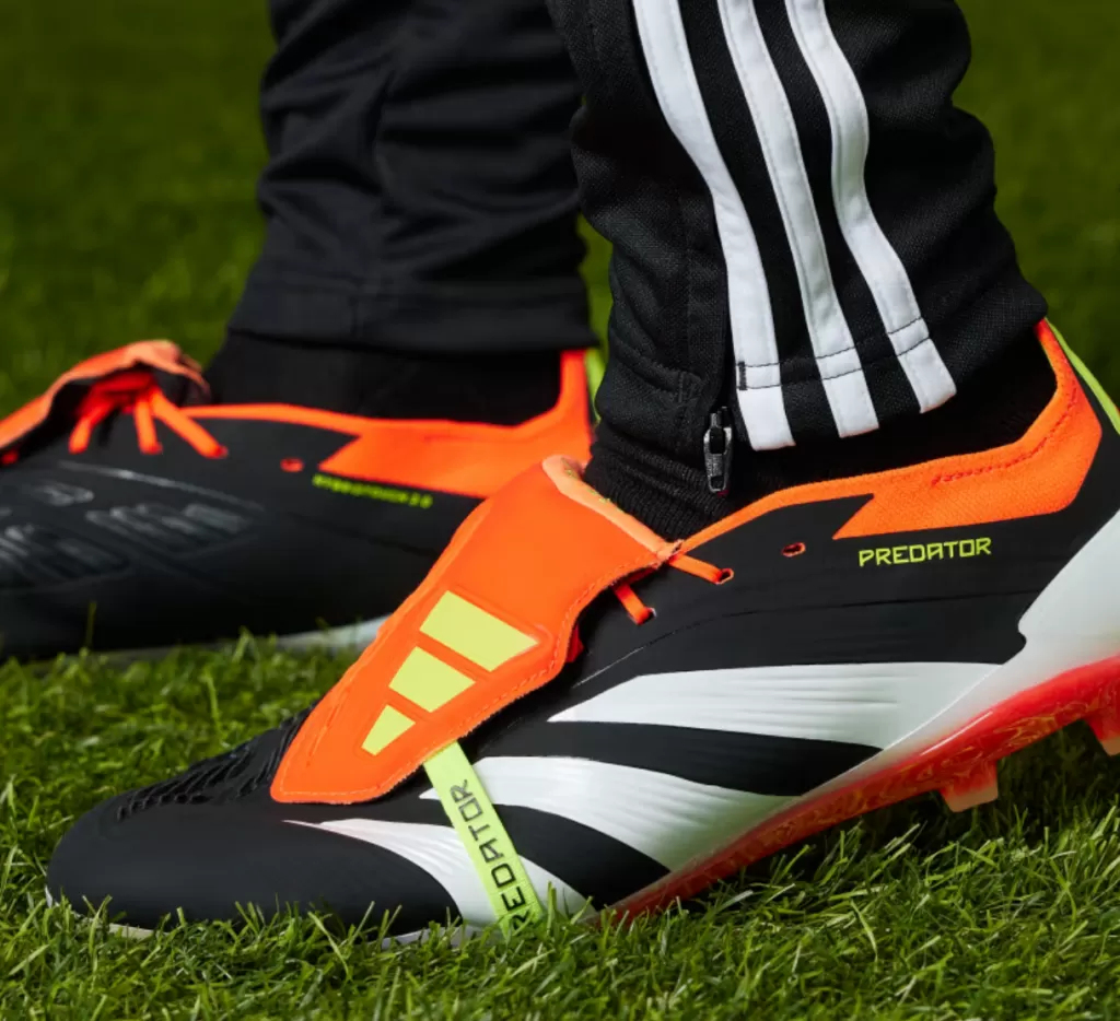 Бутсы профессиональные Adidas Predator Elite FT FG